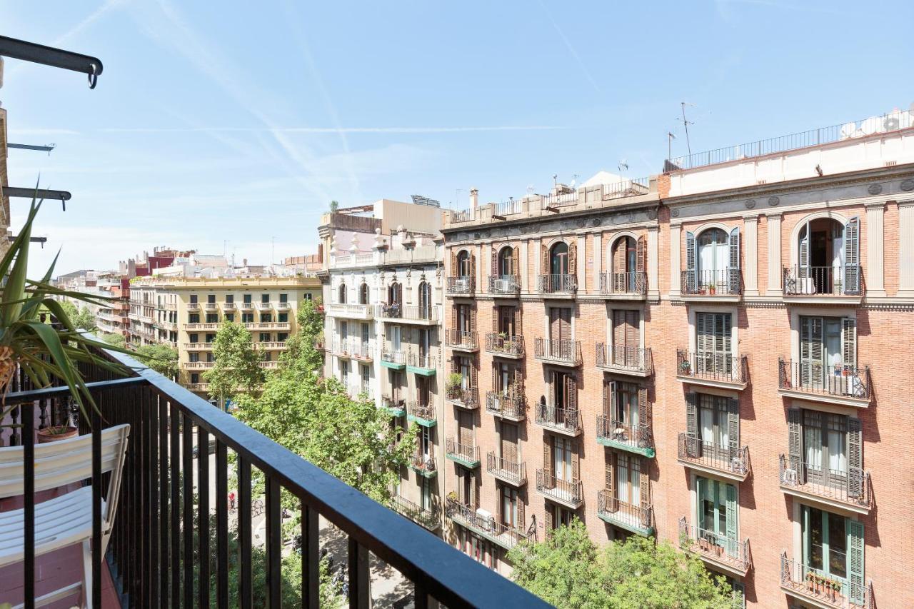 Suites4Days Gaudi Eixample Barcelona Exterior photo