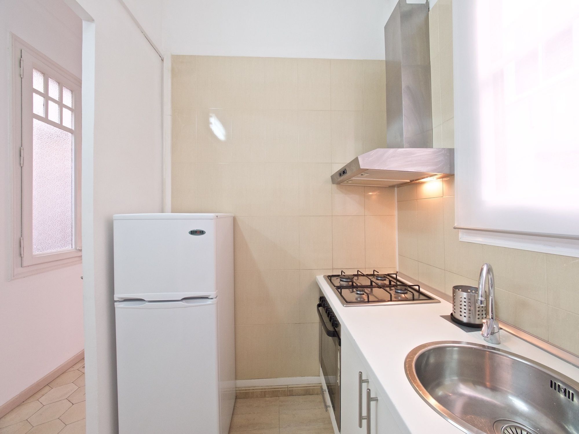 Suites4Days Gaudi Eixample Barcelona Exterior photo